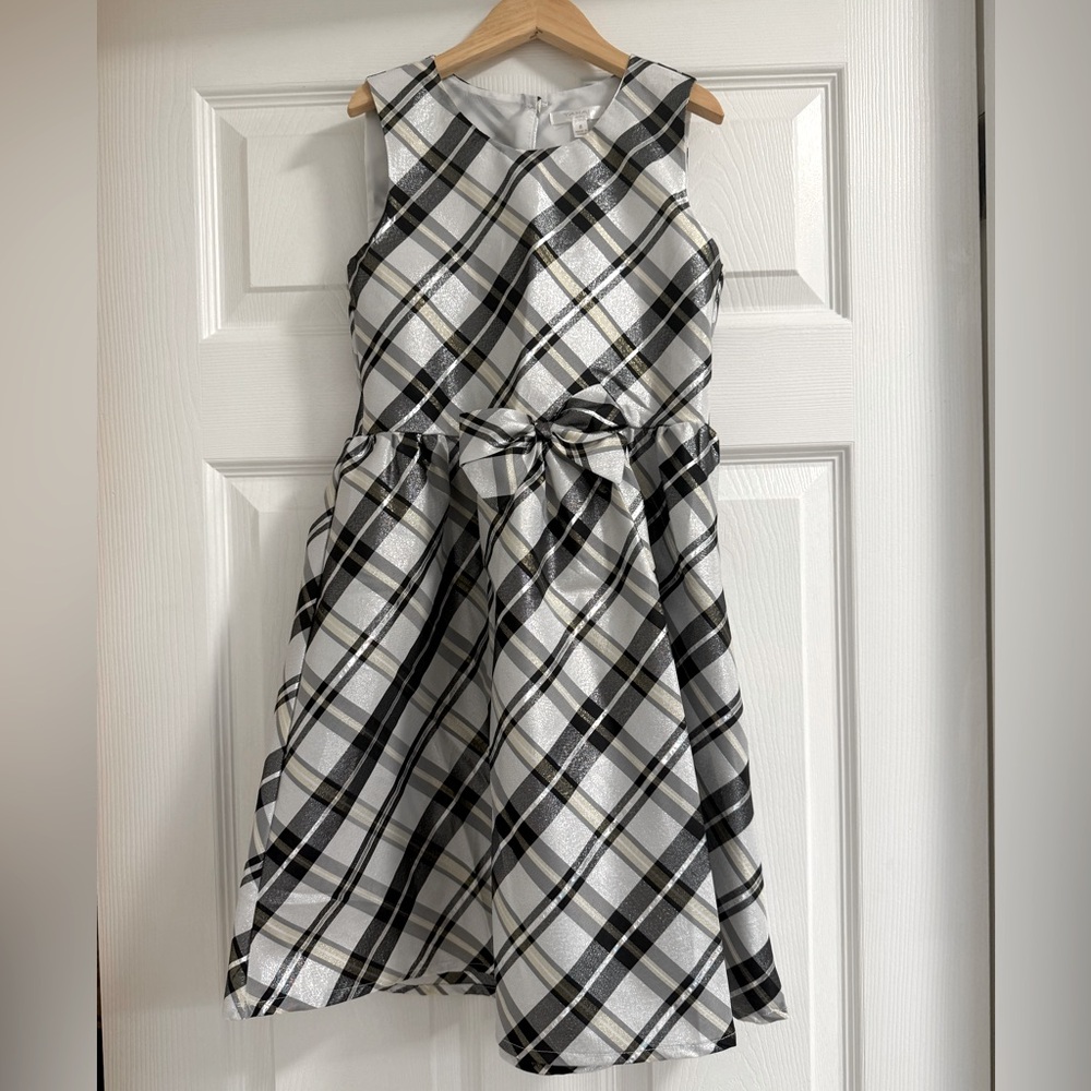 Tahari girls plaid dress size 8